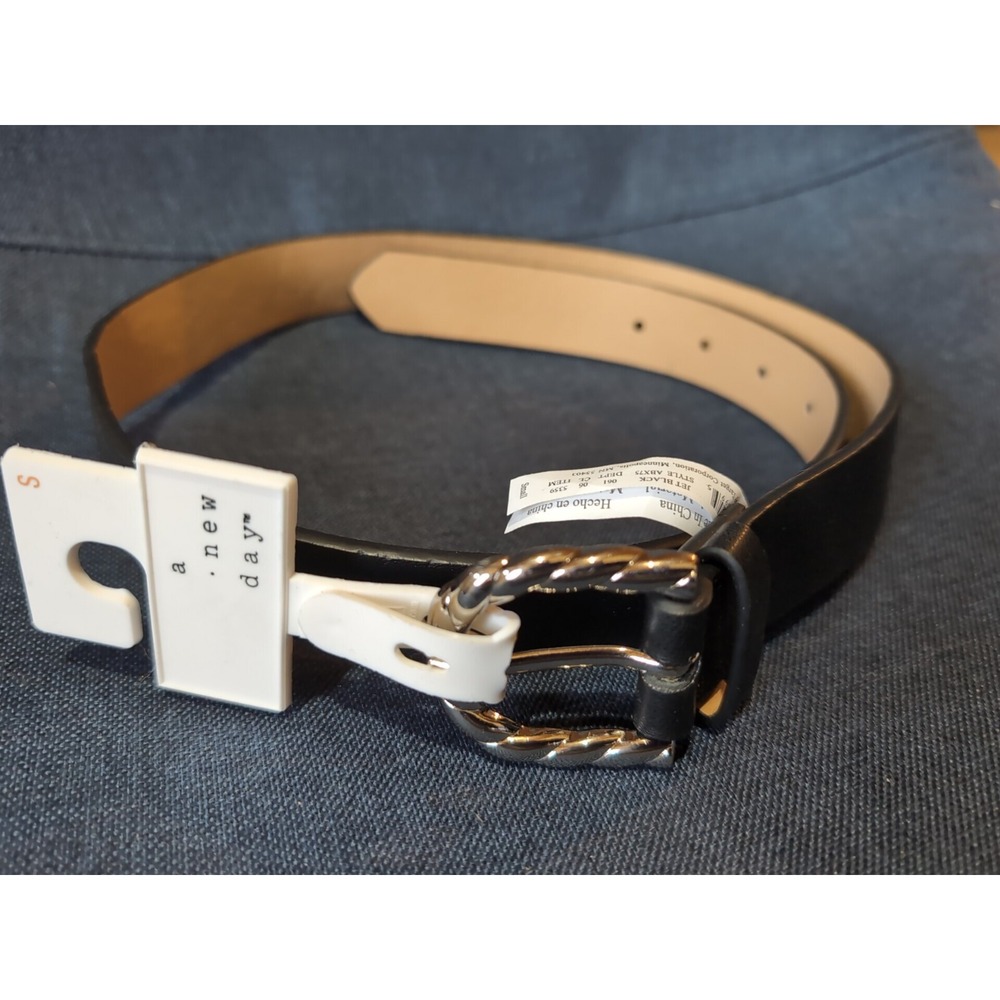 A new day Women Round Buckle Belt Black Size S